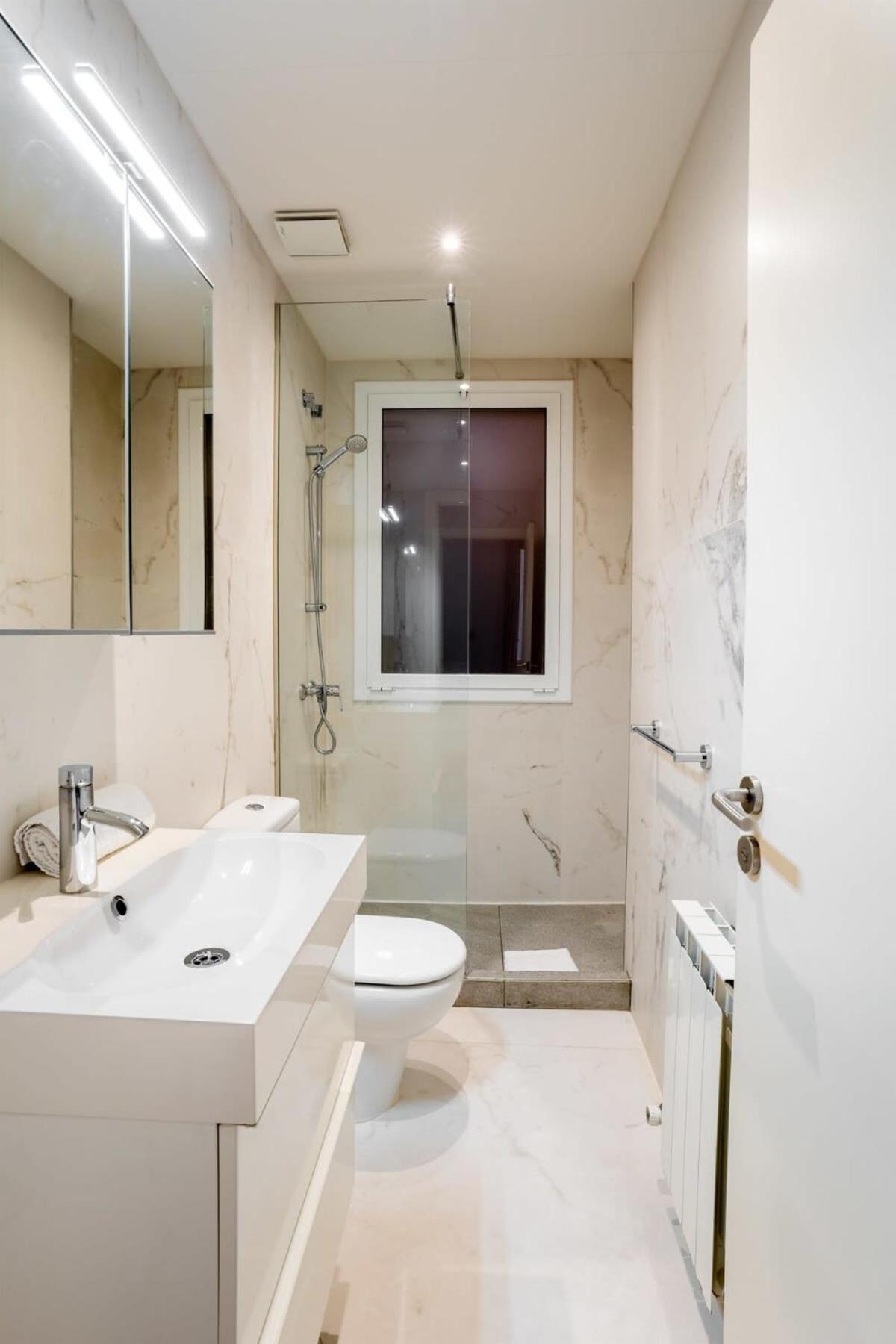 Paseo De Gracia Modern And Cozy 3bd - 2bth Appartamento *